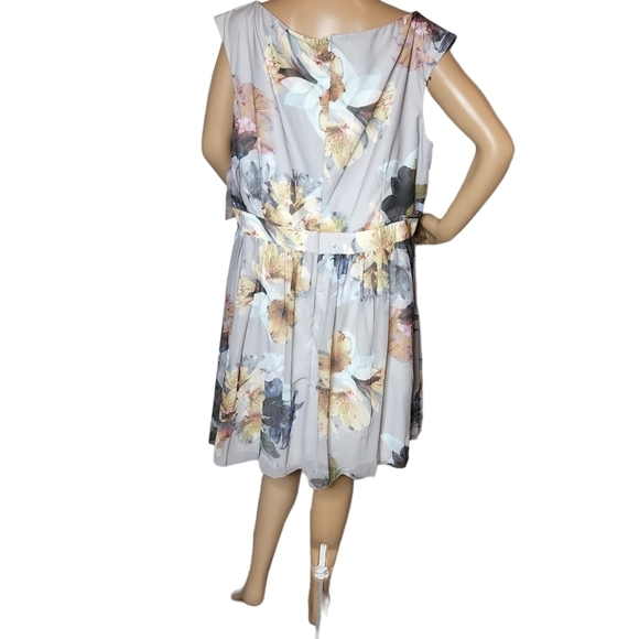 NWT little mistress fit and flare floral dress - Picture 9 of 16